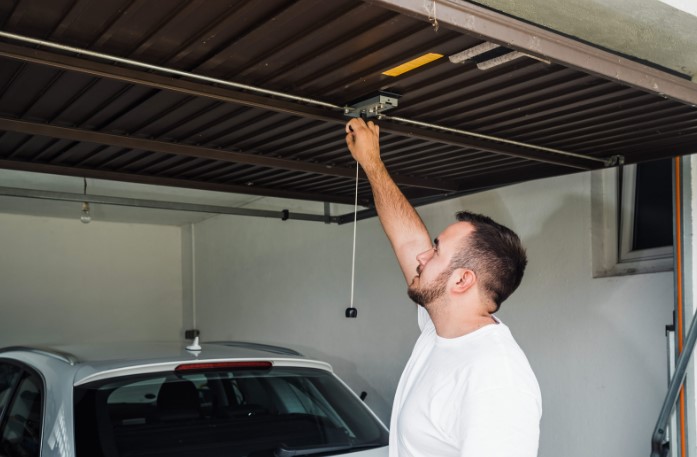 какие бывают ворота для гаража