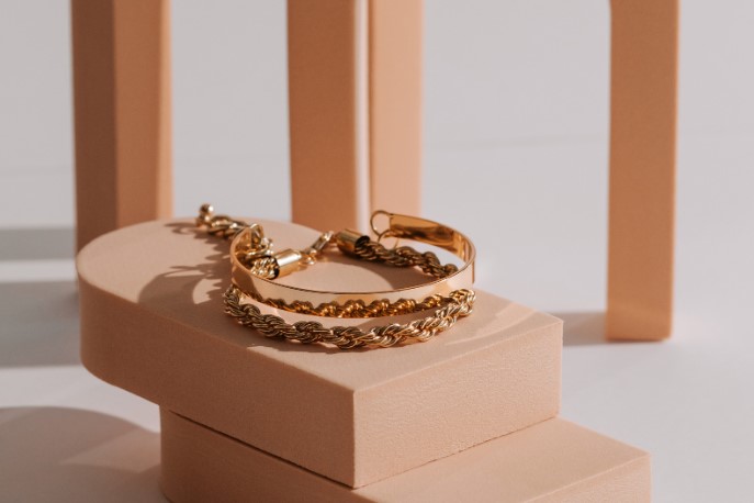 Аксессуары для волос: на что обратить внимание?